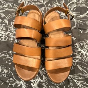BNWOB sandal